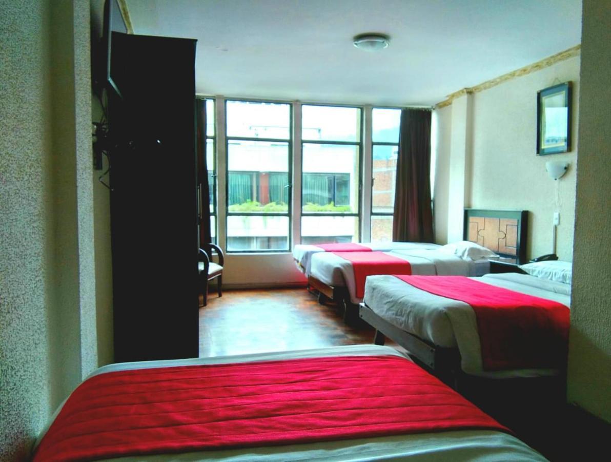 Hotel Imperial Ambato Zewnętrze zdjęcie
