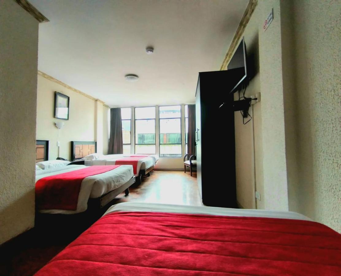 Hotel Imperial Ambato Zewnętrze zdjęcie