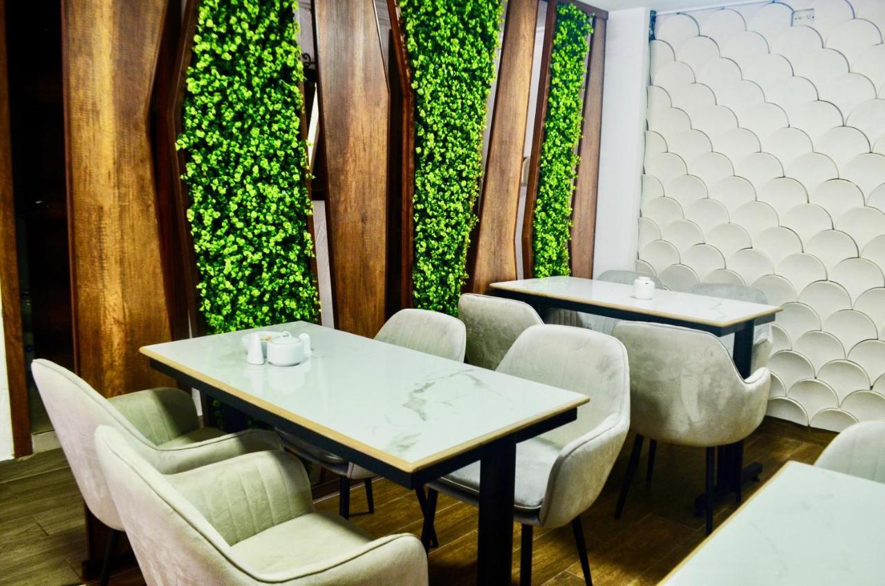 Hotel Imperial Ambato Zewnętrze zdjęcie