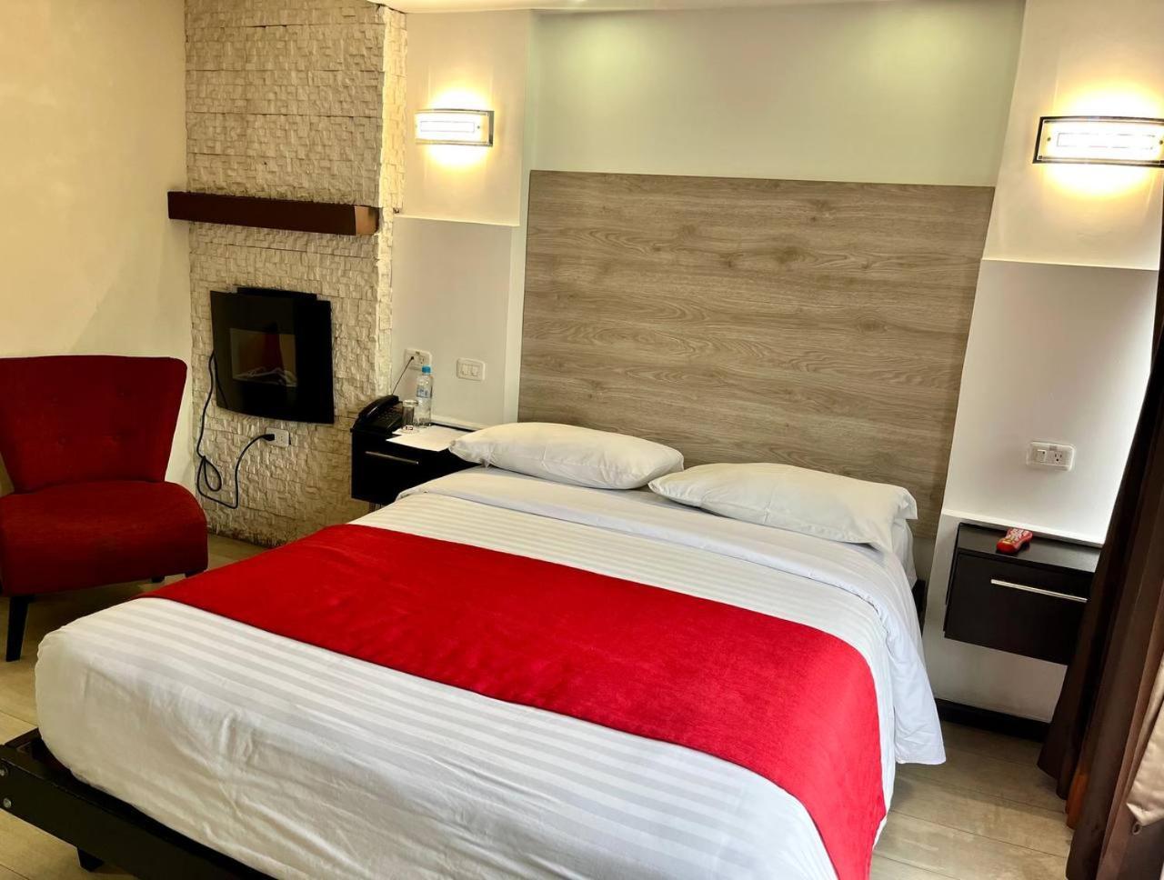 Hotel Imperial Ambato Zewnętrze zdjęcie