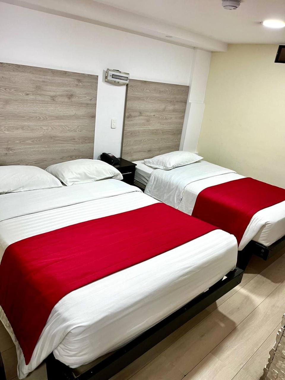 Hotel Imperial Ambato Zewnętrze zdjęcie
