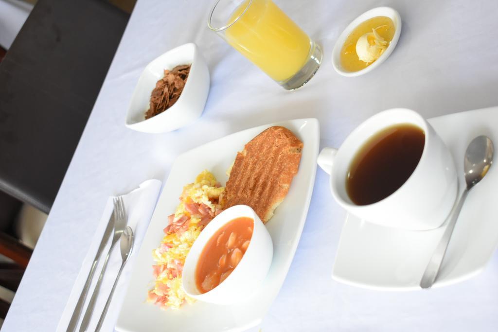 Hotel Imperial Ambato Zewnętrze zdjęcie