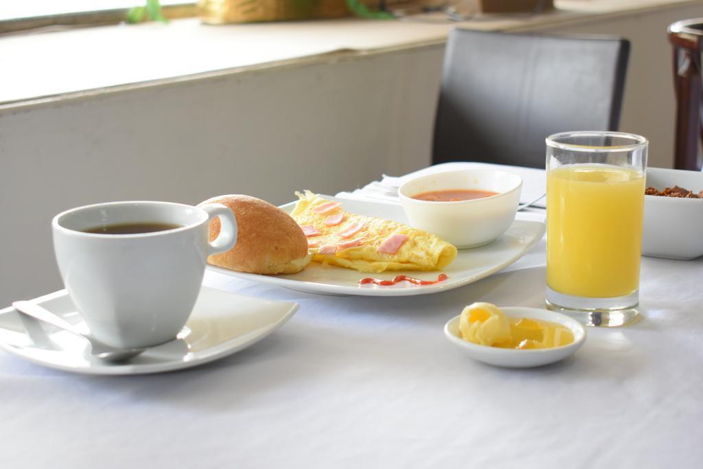 Hotel Imperial Ambato Zewnętrze zdjęcie
