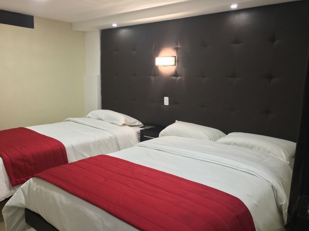 Hotel Imperial Ambato Zewnętrze zdjęcie