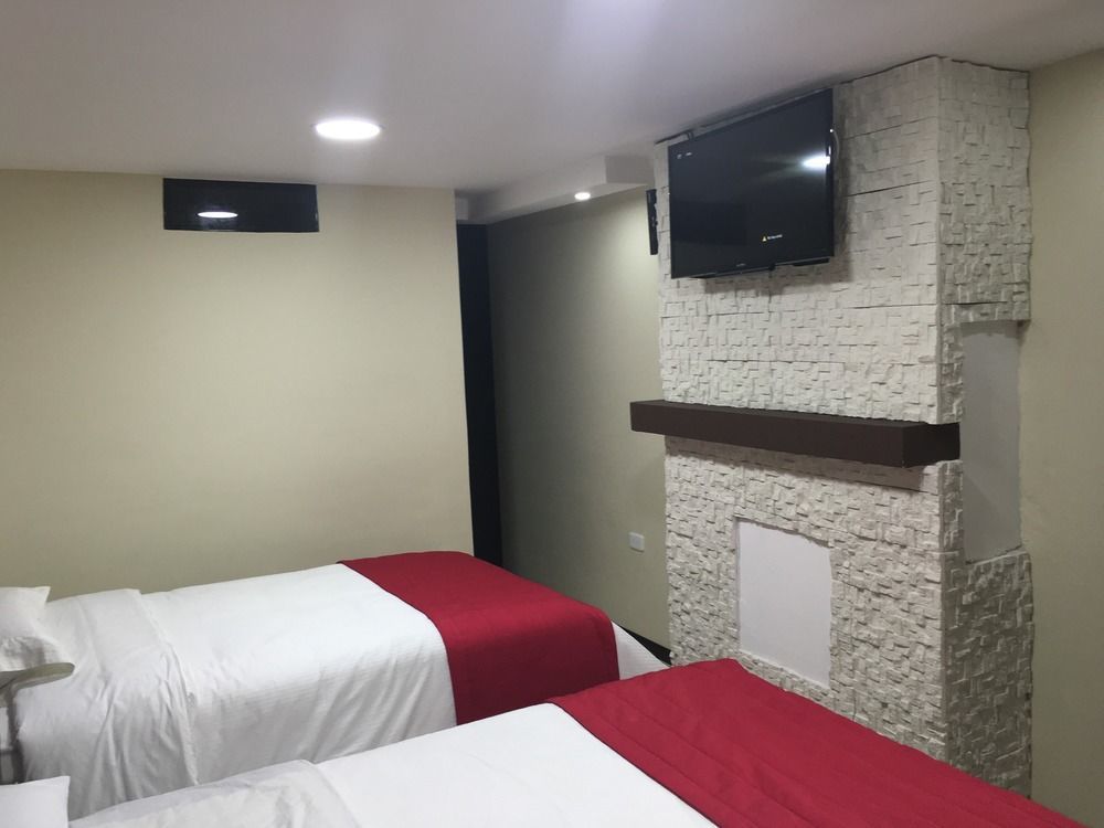 Hotel Imperial Ambato Zewnętrze zdjęcie